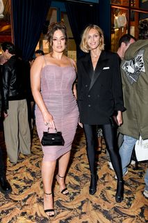 Ashley Graham feet photo thumbnail