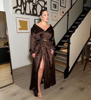 Ashley Graham feet photo thumbnail
