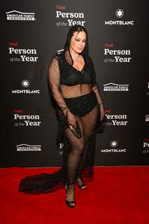 Ashley Graham feet photo thumbnail