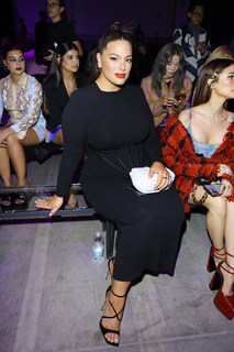 Ashley Graham feet photo thumbnail