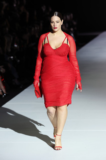 Ashley Graham feet photo thumbnail
