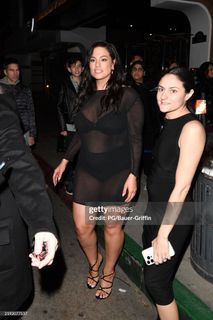 Ashley Graham feet photo thumbnail