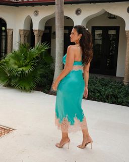 Ashley Graham feet photo 18