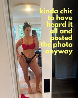 Ashley Graham feet photo 17