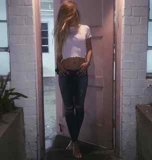 Ashley Graves feet photo 1