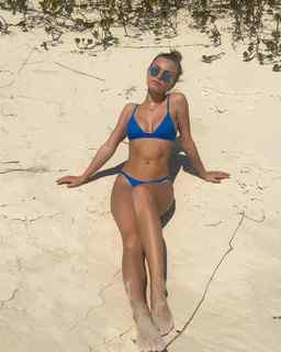 Ashley Graves feet photo 15