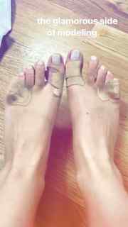 Ashley Graves feet photo 18
