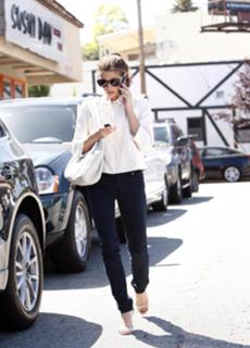 Ashley Greene feet photo thumbnail