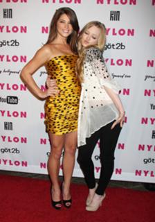 Ashley Greene feet photo thumbnail