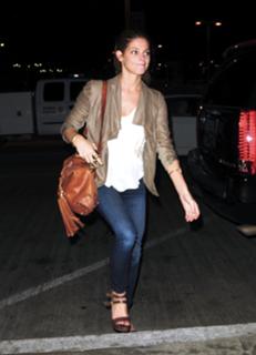 Ashley Greene feet photo thumbnail