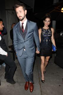 Ashley Greene feet photo thumbnail