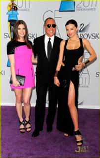 Ashley Greene feet photo thumbnail