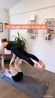 Ashley Greene feet photo thumbnail