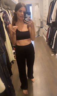Ashley Greene feet photo thumbnail