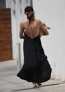 Ashley Greene feet photo thumbnail