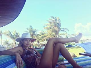 Ashley Hart feet photo 3