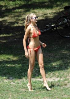 Ashley Hart feet photo 8