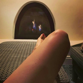 Ashley Hinshaw feet photo 1