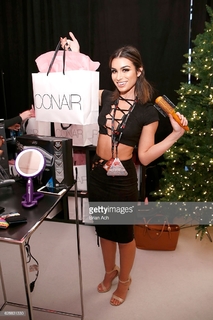 Ashley Iaconetti feet photo 6