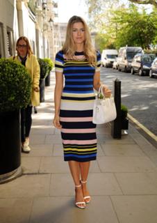 Ashley James feet photo thumbnail