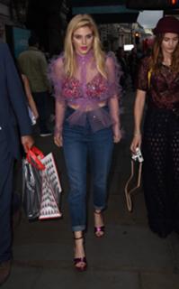 Ashley James feet photo thumbnail