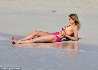 Ashley James feet photo thumbnail