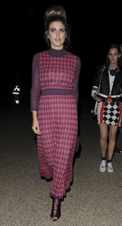 Ashley James feet photo thumbnail