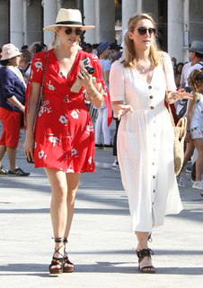 Ashley James feet photo thumbnail