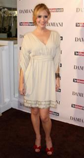 Ashley Jones feet photo thumbnail