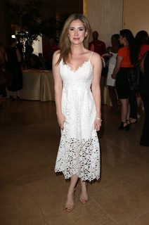 Ashley Jones feet photo thumbnail