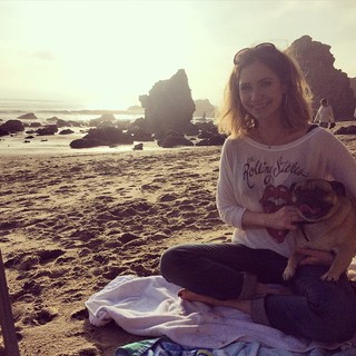 Ashley Jones feet photo thumbnail