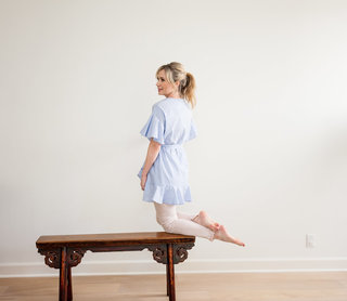 Ashley Jones feet photo thumbnail