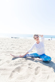 Ashley Jones feet photo thumbnail