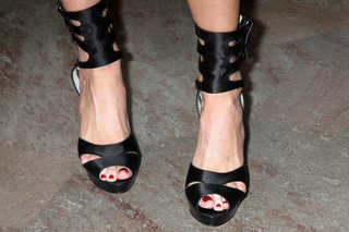 Ashley Jones feet photo thumbnail