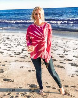 Ashley Jones feet photo thumbnail