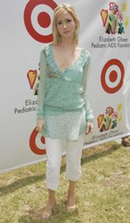 Ashley Jones feet photo thumbnail