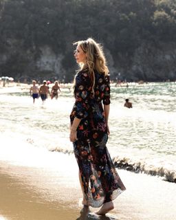 Ashley Jones feet photo thumbnail