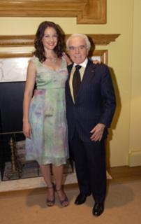 Ashley Judd feet photo thumbnail
