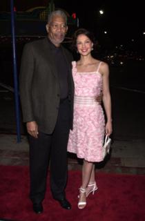 Ashley Judd feet photo thumbnail