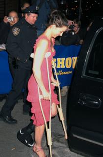 Ashley Judd feet photo thumbnail