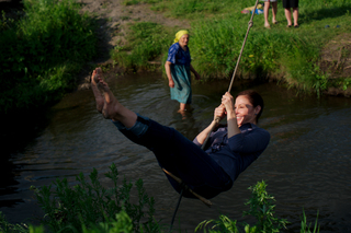 Ashley Judd feet photo thumbnail