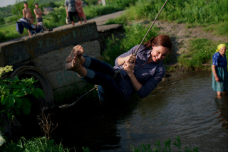 Ashley Judd feet photo thumbnail