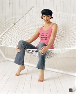 Ashley Judd feet photo thumbnail