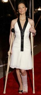 Ashley Judd feet photo thumbnail