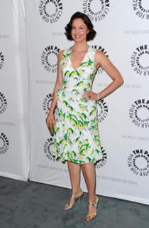 Ashley Judd feet photo thumbnail