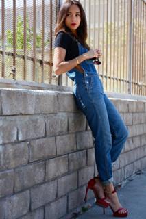 Ashley Madekwe feet photo thumbnail
