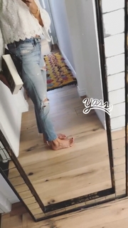 Ashley Madekwe feet photo thumbnail