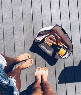 Ashley Madekwe feet photo thumbnail