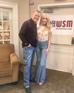Ashley Monroe feet photo 15