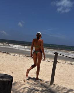 Ashley Moore feet photo 18